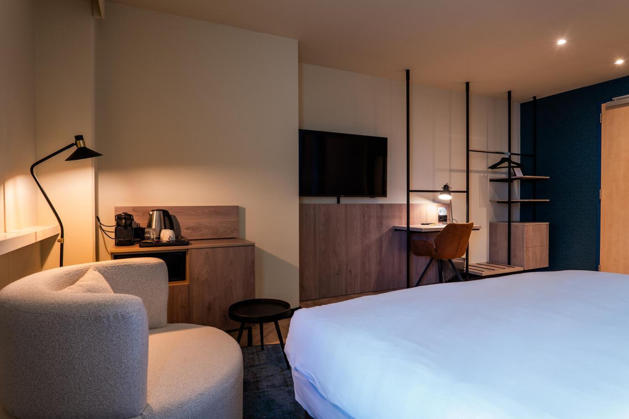 Отель Golden Tulip Leiden Centre Экстерьер фото
